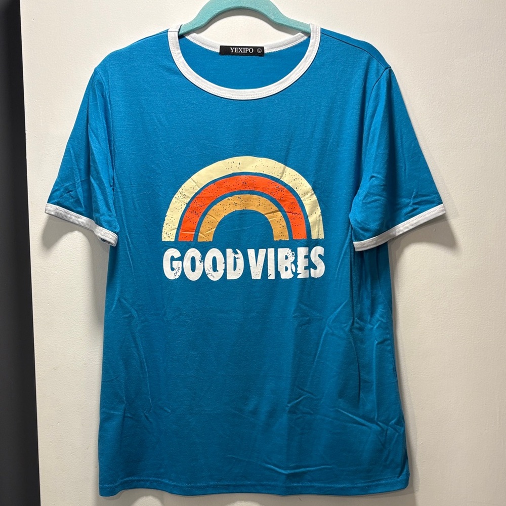 5/$25!! NWOT Blue 'Good Vibes' T-Shirt